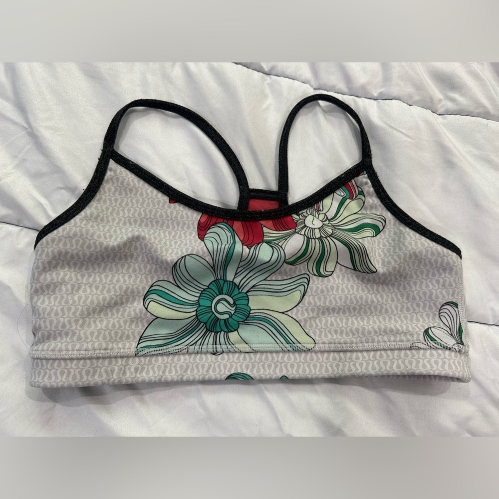 Lululemon Flow Y Secret Garden Floral Sports Bra Size 6